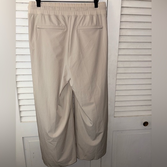 NWT Athleta Brooklyn Wide Leg Pants Sand Beige Tan Size 8 - Picture 2 of 7